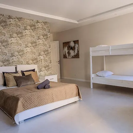 To Rent In Gozo- Iz-zerriegha Tal-mustarda Santu Pietru