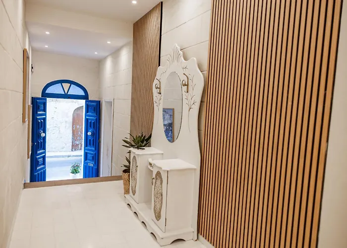 To Rent In Gozo- Iz-zerriegha Tal-mustarda Villa